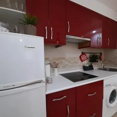 Cozy 1 Bedroom With 2 Pools & Tennis Court Apartment