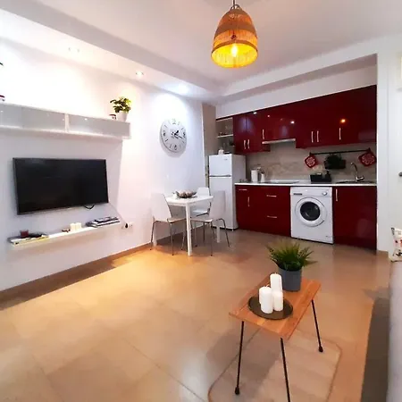 Cozy 1 Bedroom With 2 Pools & Tennis Court Apartment Marbella