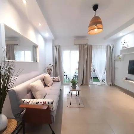 Cozy 1 Bedroom With 2 Pools & Tennis Court
