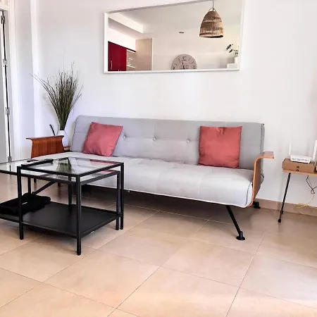 Cozy 1 Bedroom With 2 Pools & Tennis Court Apartment *