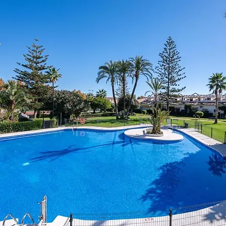 Apartment Cozy 1 Bedroom With 2 Pools & Tennis Court