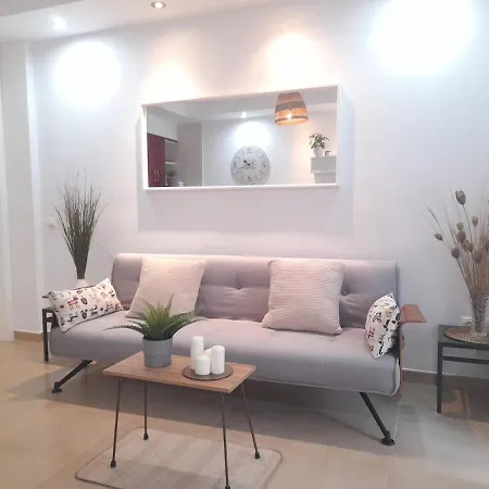 Cozy 1 Bedroom With 2 Pools & Tennis Court Apartment *