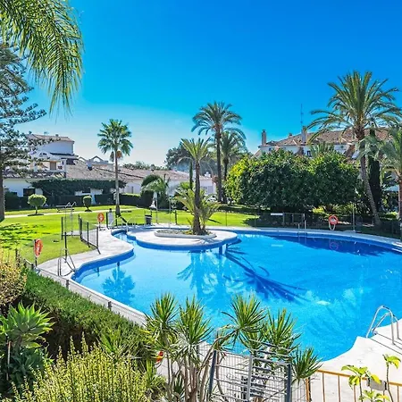 Apartment Cozy 1 Bedroom With 2 Pools & Tennis Court